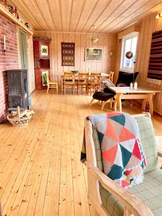Stort Og Autentisk Hus I Skjak - Kort Vei Til Lom! المظهر الخارجي الصورة